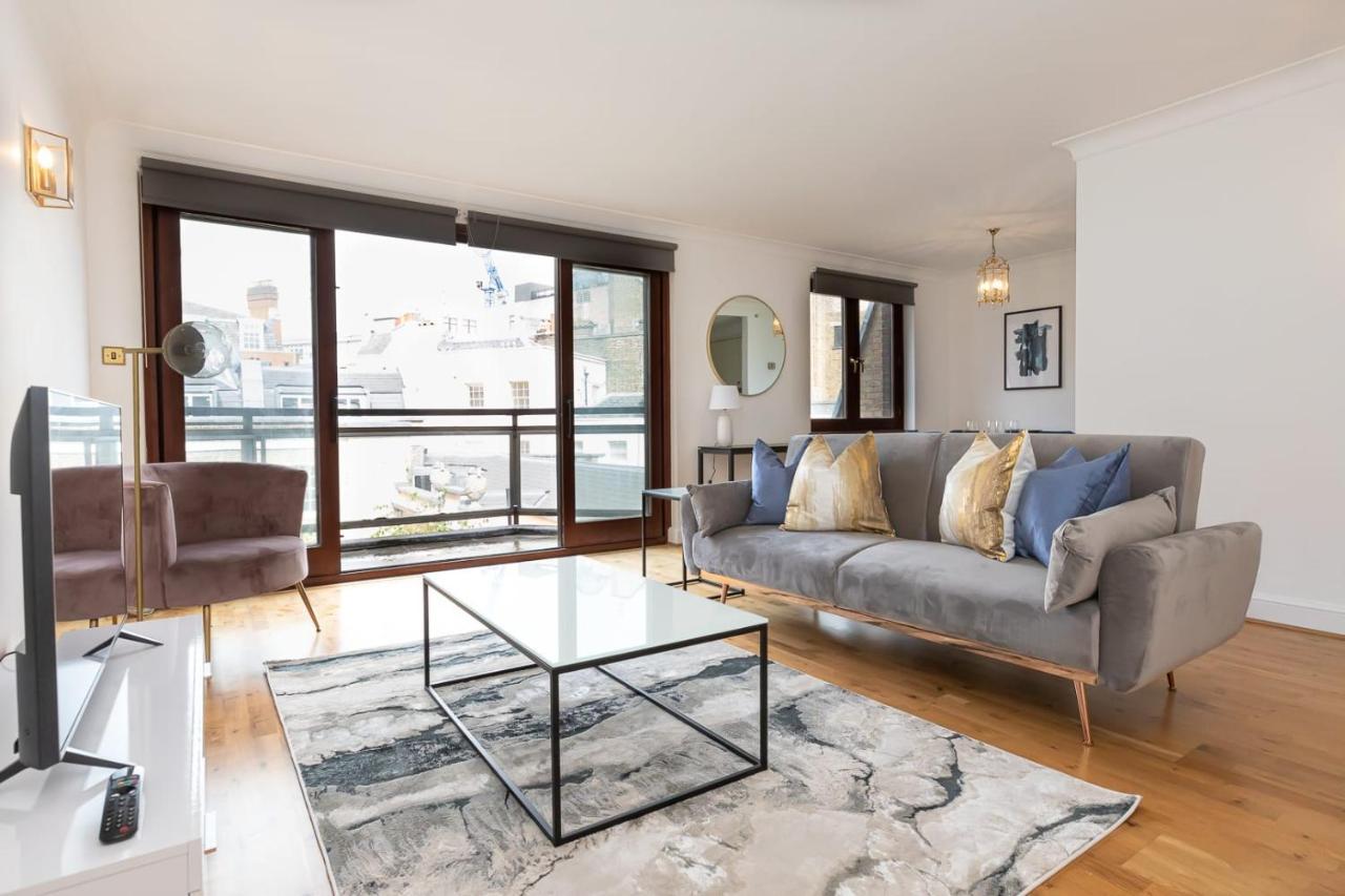 Spacious 1 Bed Mayfair Apartment With Balcony London Bagian luar foto